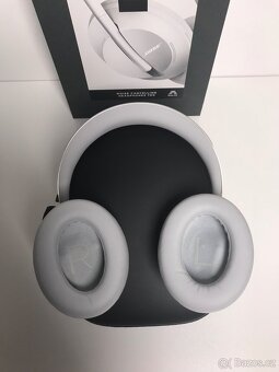 BOSE Noise Cancelling 700 + 2x náušníky + Stojánek - 5