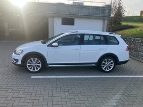 VW Golf Alltrack 2.0 TDI - 4x4, AUTOMAT, TAŽNÉ, WEBASTO - 5