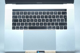 ZÁRUKA/Macbook Pro 15.4"TB/I7 2.8GHZ/16GB RAM/256GB SSD/CZ - 5