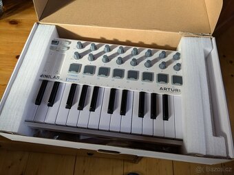 Arturia MINILAB MKII - universal midi controller - 5