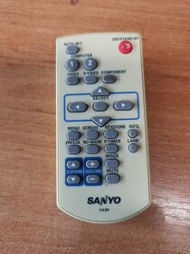 Projektor Sanyo PLC XU301A - 5