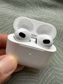 AirPods 3.generace - 5