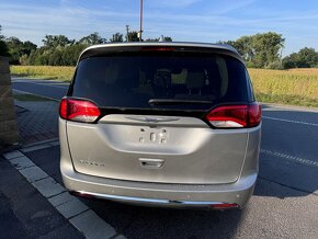 Chrysler Pacifica Grand Caravan 3,6 RU Čocka 2020 DPH - 5