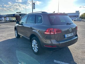 Prodam VW Touareg 3.0 tdi 2012 - 5