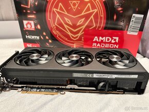 Zánovní grafická karta Sapphire NITRO+ Radeon RX 7800 XT 16G - 5