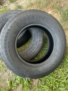 2x Nové pneumatiky Goodride 215/70 R15C, DOT 22 - 5