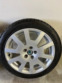 Škoda Fabia RS – originální 16" alu kola – zimní pneu - 5