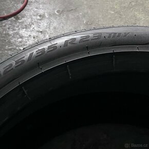 Letní pneu 325/35 R22 111Y Pirelli 4-4,5mm - 5