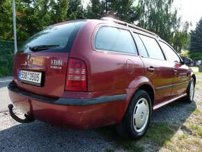 Škoda Octavia kombi 1,9 TDi 81 kW - 5