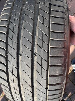 Prodám letní pneu Michelin Primacy 4 225/50/R18 - 5