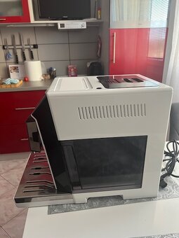 Prodám kávovar DeLonghi PrimaDonna - 5