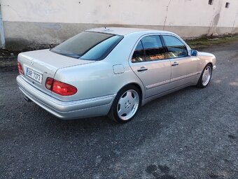 Mercedes e55 AMG 5,5L V8 - 5