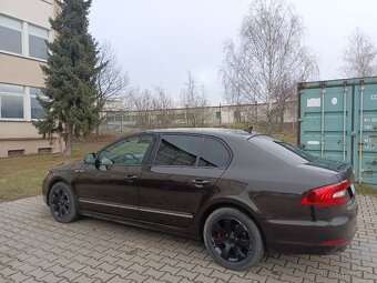 Škoda Superb 1.6 - 5