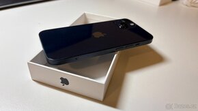 Apple iPhone 13 256 GB, originální příslušenství - 5