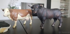 Schleich Farma kráva býk tele - 5