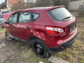 Nissan Qashqai 1.6 benzín 86kw 2012 - 5