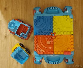 Megabloks stolek + auto a mašinka ZDARMA - 5