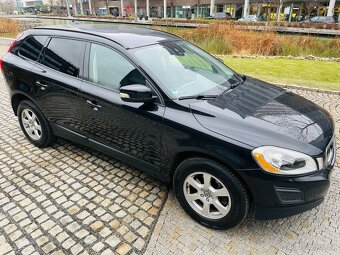 Volvo V60 2.4 D5 4x4 AUT KAMERA TAŽNÉ SERVISKA - 5