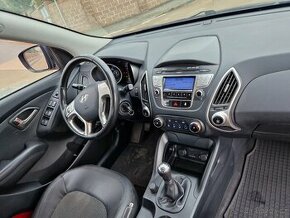 Hyundai IX 35 2.0 benzin 4x4 - 1 majitel - nové ČR - - 5