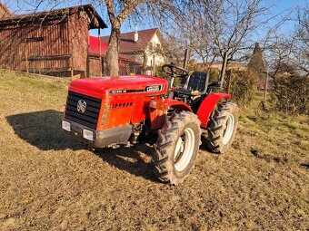 Traktor Antonio Carraro Bitrac HS 4x4 - 5