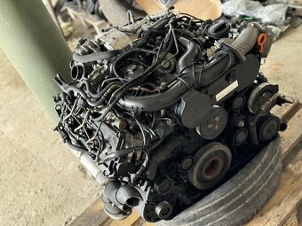 Motor 3.0D / 165 k.w / BKS VW Touareg / Náhradní díly - 5