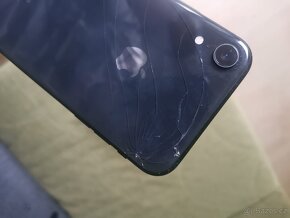 Prodám iPhone XR - 5