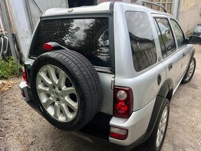 rozpredam land rover freelander 2 2,2 td4 4x4 2010 118kw 2,0 - 5