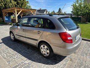 ŠKODA FABIA COMBI RV 2009 1.4i 16V AMBIENTE - 5