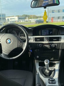 BMW E91 318D - 5