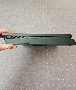 PlayStation 4 Slim 1 TB - 5