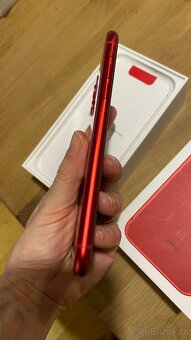 iPhone 11 64GB Red, top stav - 5