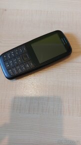 Mobilní telefon Nokia 220 4G Dual SIM s VoLTE + 4GB SD - 5