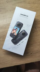 Insta 360 X3 + selfie tyč / tripod + další příslušenství - 5