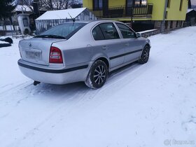 Škoda Octavia 1,6 díly - 5