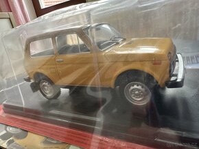 Model Lada Niva 1977 1:24 - 5