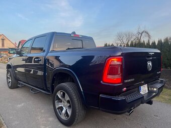 Prodám Dodge RAM 1500 LARAMIE 5.7 HEMI - 5