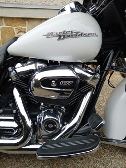 Harley - Davidson FLHXS Street Glide - 5