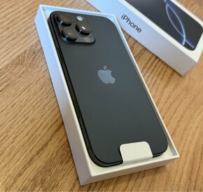 iPhone 16 Pro Max - Black Titanium 256GB - 5