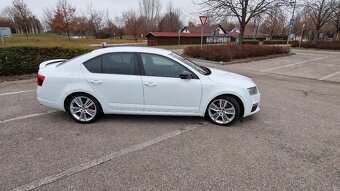 Škoda Octavia 3 RS 2.0TDi 135Kw 4x4 - 5