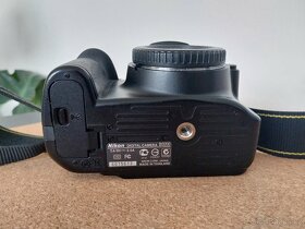 Zrcadlovka Nikon D3200, SD Karta, 2x Objektiv, Brašna - 5