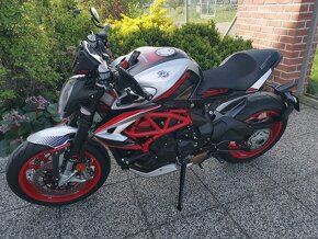 MV Agusta Dragster 800 RC SCS MY21 - 5