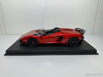 1:18 Lamborghini Aventador J AUTOart - 5