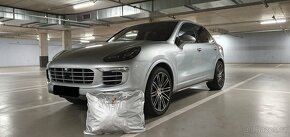 bez registru, na splátky auto Porsche Cayenne 283kW - 5