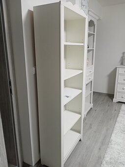 Prodám knihovnu IKEA Hemnes - 5