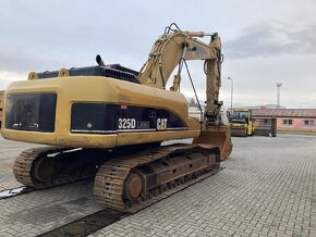 Caterpillar 325 D pásový bagr - 5