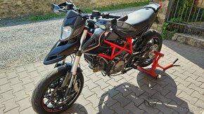 Ducati Hypermotard 796 - 5