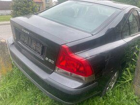 VOLVO S60 2,4i 103kW - 5