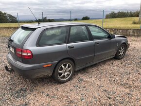 Volvo V40 1.9 TDi - 5