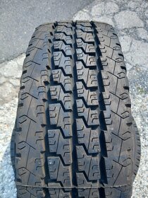 Pneu 225/70R15C - 5