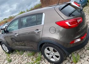 rozpredam kia sportage 2,0 crdi 4x4 100kw awd  1,7 crdi 85kw - 5